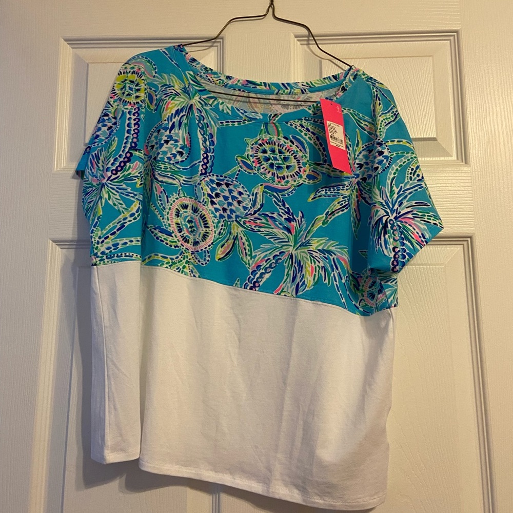 Size Large Lilly Pulitzer Finn Cropped Top